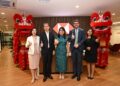DARI KIRI MICHELLE Lee, Regional Manager, International Wealth and Premier Banking (IWPB), HSBC Malaysia; Daniel Lim, Head of Distribution, IWPB, HSBC Malaysia; Linda Yip, Country Head of IWPB, HSBC Malaysia; Mark Hall, Chief Operating Officer, HSBC Malaysia; Carol Chang, Branch Manager, Subang Jaya Branch, HSBC Malaysia.