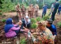 WARGA emas yang dilaporkan hilang Selasa lalu ketika melalui jalan kebun kelapa sawit di Kampung Medan Sari, Pontian, ditemukan selamat hari ini.