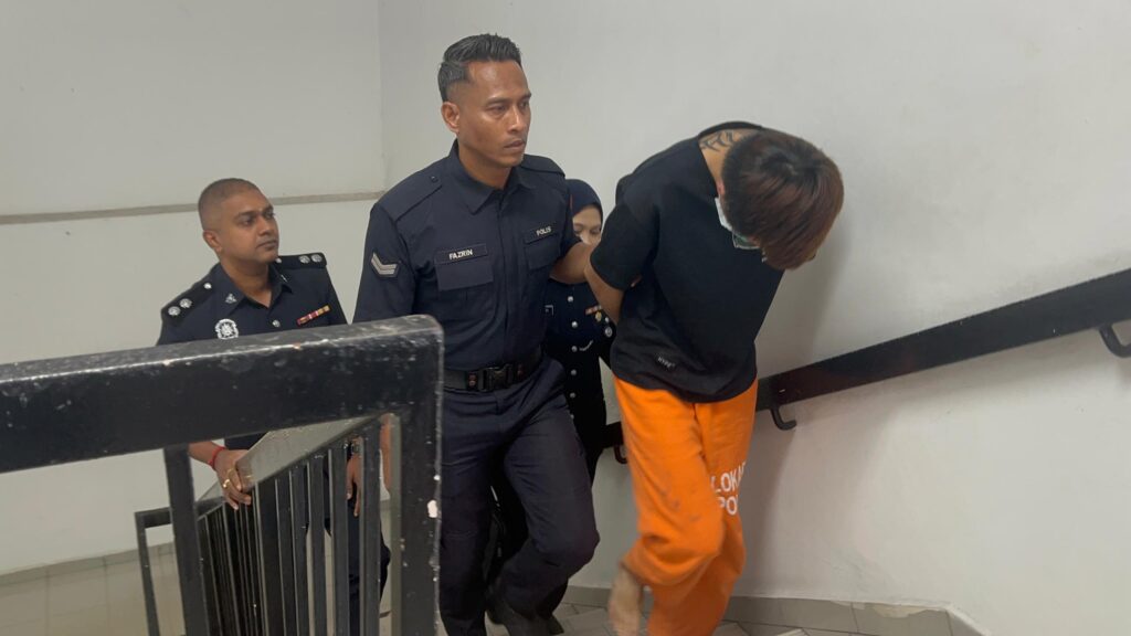 Lelaki mengaku tidak bersalah curi 1.4 kilogram emas
