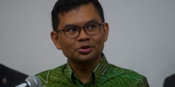 AKMAL Nasrullah Mohd. Nasir ditemui se­­­le­pas Majlis Penyerahan Ta­­wa­­ran Di Bawah Kerjasama Stra­tegik Di Antara Kerajaan Malaysia dan Arm Limi­ted di Putrajaya semalam.