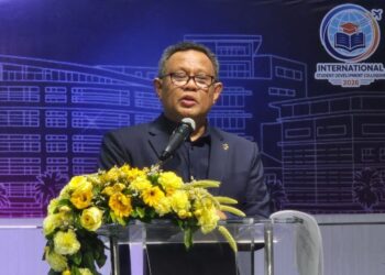 MOHD. Sazili Shahibi menyampaikan ucaptamanya dalam program International Student Development Colloquium 2026 (ISDEVCOL2026) di Prince of Songkla University (PSU), Kampus Pattani, Thailand.