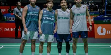 ARIF JUNAIDI-Yap Roy King (dua dari kanan) bersama Kang Khai Xing-Aaron Tai pada aksi pusingan kedua, Kejohanan Badminton Malaysia Masters 2026, di Unifi Arena, hari ini. - UTUSAN/IQBAL ROSLI