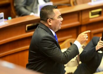 AMIZAR ABU ADAM 