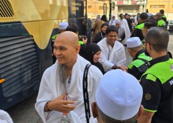 JEMAAH haji Malaysia KT051 yang mendarat di Muscat, Oman ekoran isu teknikal pesawat selamat tiba ke Tanah Suci Mekah hari ini.
