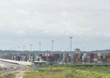 PIP yang beroperasi di Padang Besar, Perlis, bakal menjadi pintu eksport baharu di rantau ASEAN dengan kemudahan logistik bersepadu. -UTUSAN/ASYRAF MUHAMMAD