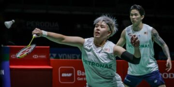 CHEN Tang Jie-Toh Ee Wei tewas kepada pasangan baharu China, Gao Jia Xuan-Wei Ya Xin 18-21, 16-21 pada aksi suku akhir Kejohanan Badminton Malaysia Masters 2026 di Unifi Arena, Bukit Jalil, hari ini. - UTUSAN/IQBAL ROSLI