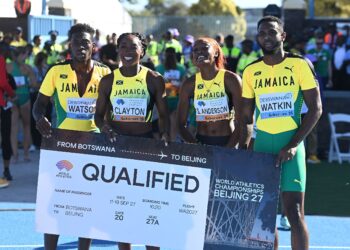 KUARTET campuran Jamaica mencipta rekod dunia dalam acara 4x100 meter, semalam. - AFP