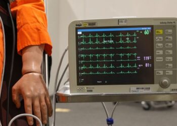 Pemeriksaan awal penting bagi setiap atlet untuk mengesan penyakit jantung. - AFP
