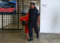 SUSPEK disambung reman empat hari bagi membantu siasatan kes tikam ibu tunggal di Mahkamah Alor Setar, hari ini.