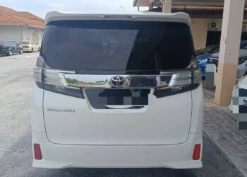 TOYOTA Vellfire dipercayai milik pemain bola sepak kebangsaan yang disita JPJ di Alor Setar. - IHSAN JPJ
