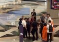 POLIS mengawal wanita warga asing cuba ceroboh pintu pelepasan KLIA tanpa tiket.