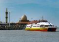 PERKHIDMATAN feri merupakan nadi utama pengunjung untuk berulang alik ke Pulau Langkawi.