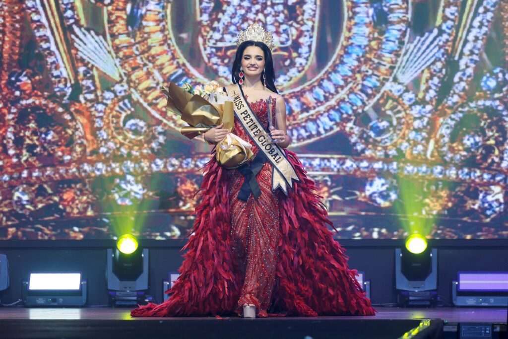 Sofia Anaeli raih gelaran Miss Petite Global 2026