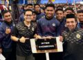MOHAMMED Taufiq Johari (tengah) bergambar bersama peserta selepas merasmikan Majlis Perasmian Penutup dan Penyampaian Hadiah Kejohanan Sukan ILKBS Ke-38 di IKTBN Chembong, Rembau, hari ini. - UTUSAN/NOR SHAFIQAH MOHD. GHAZALI