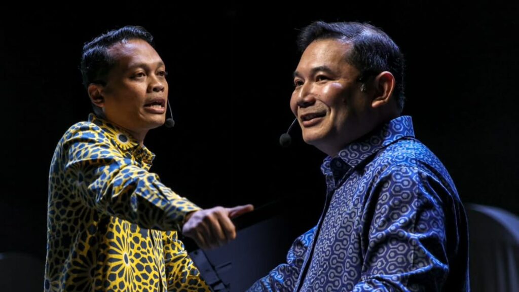 Rafizi, Nik Nazmi tetap kena bon RM10 juta