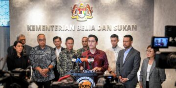 MENTERI Belia dan Sukan, Dr Mohammed Taufiq Johari ketika sidang akhbar selepas  mesyuarat Jawatankuasa RTG di  Menara KBS, Putrajaya, hari ini. - IHSAN KBS