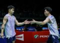 GOH Sze Fei-Nur Izzuddin Rumsani menyingkirkan pasangan Jepun, Kakeru Kumagai-Hiroki Nishi di Unifi Arena, Bukit Jalil, hari ini. - UTUSAN IQBAL