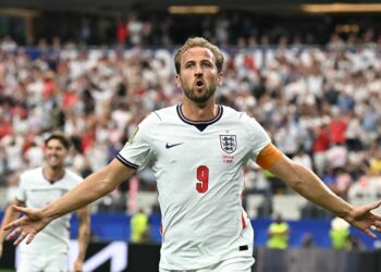 Harry Kane meraikan jaringan kedua England ketika menentang Croatia dalam aksi Kumpulan L Piala Dunia 2026 di Stadium Dallas, Arlington, hari ini. – AFP