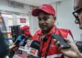 B. GUNA Balakrishnan ketika ditemui pemberita selepas melakukan lawatan ke sekitar Felda Layang-Layang, Kluang, Johor