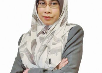 DR. SAFINAZ MOHD KHIALDIN