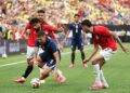 PENYERANG Brazil, Bruno Guimaraes diasak pemain Mesir pada aksi persahabatan pada awal pagi tadi-AFP