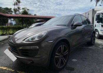 SEBAHAGIAN daripada kenderaan mewah yang disita JPJ Negeri Sembilan atas pelbagai kesalahan sepanjang Operasi Luxury di lokasi strategik di negeri ini.