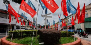 STRATEGI terbaik mengekalkan kuasa menjelang Pilihan Raya Umum ke-16 (PRU16)  adalah dengan menunjukkan keadilan mutlak melalui pemberian hak yang sama rata kepada semua negeri.