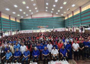 Majlis Perjumpaan Kakitangan Kemas Negeri Johor di Maktab Rendah Sains Mara (MRSM) Tun Dr Ismail, Pontian di sini hari ini.