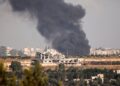 ISRAEL semakin agresif menyerang perkampungan Kfar Tibnit di selatan Lubnan kelmarin. - AFP