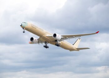 PESAWAT Airbus A350-1000ULR dilengkapi tangki bahan api tambahan di bahagian belakang yang membolehkannya terbang sangat jauh.-AGENSI