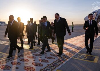 Perdana Menteri, Datuk Seri Anwar Ibrahim tiba di Lapangan Terbang Antabangsa Ashgabat untuk memulakan lawatan kerja rasmi di Turkmenistan. 18 Jun 2026. -Pejabat Perdana Menteri.