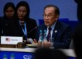 ANWAR Ibrahim menyampaikan kenyataan negara sempena Sidang Kemuncak Peringatan ASEAN-Rusia di Kazan, Rusia. - FACEBOOK/ANWAR IBRAHIM