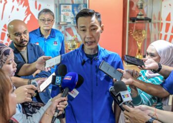Pengerusi Jawatankuasa Prestasi BAM, Datuk Seri Lee Chong Wei ketika ditemui pemberita pada Mesyuarat Agung Tahunan (AGM) Persatuan Badminton Malaysia (BAM) di Akademi Badminton Malaysia, Bukit Kiara, semalam.