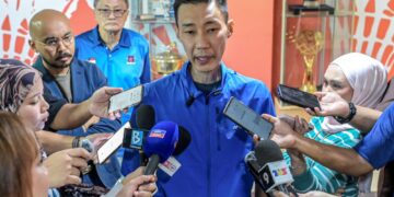 Pengerusi Jawatankuasa Prestasi BAM, Datuk Seri Lee Chong Wei ketika ditemui pemberita pada Mesyuarat Agung Tahunan (AGM) Persatuan Badminton Malaysia (BAM) di Akademi Badminton Malaysia, Bukit Kiara, semalam.