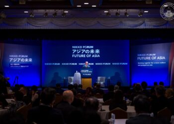 ANWAR Ibrahim menyampaikan ucaptama di Persidangan Antarabangsa Nikkei Future of Asia di Tokyo, Jepun bertajuk Navigating Strategic Uncertainty. PEJABAT PERDANA MENTERI
