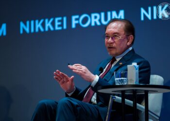 ANWAR Ibrahim menyampaikan ucaptama di Persidangan Antarabangsa Nikkei Future of Asia di Tokyo, Jepun bertajuk Navigating Strategic Uncertainty. PEJABAT PERDANA MENTERI