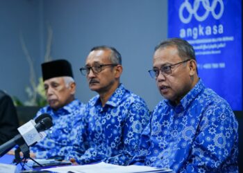 Abdul Fattah Abdullah bercakap pada sidang akhbar Mesyuarat Agung Perwakilan Angkasa Ke 40 (MAPA) 2026 di Wisma Ungku Aziz, Petaling Jaya semalam. – UTUSAN/SADDAM YUSOFF