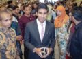 Syed Saddiq Syed Abdul Rahman keluar dari Mahkamah Persekutuan selepas penangguhan keputusan rayuan pendakwaan terhadap pembebasannya di Putrajaya, semalam. – UTUSAN/MUHAMAD IQBAL ROSLI