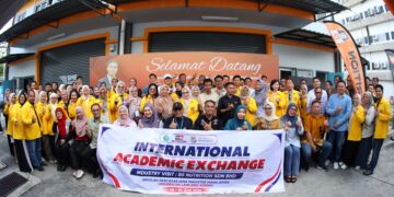 PROGRAM Sesi Perkongsian dan Lawatan Industri melibatkan delegasi mahasiswa Universitas Lancang Kuning (UNILAK), Riau, Indonesia di ibu pejabat syarikat, BS Nutrition (M) Sdn. Bhd.