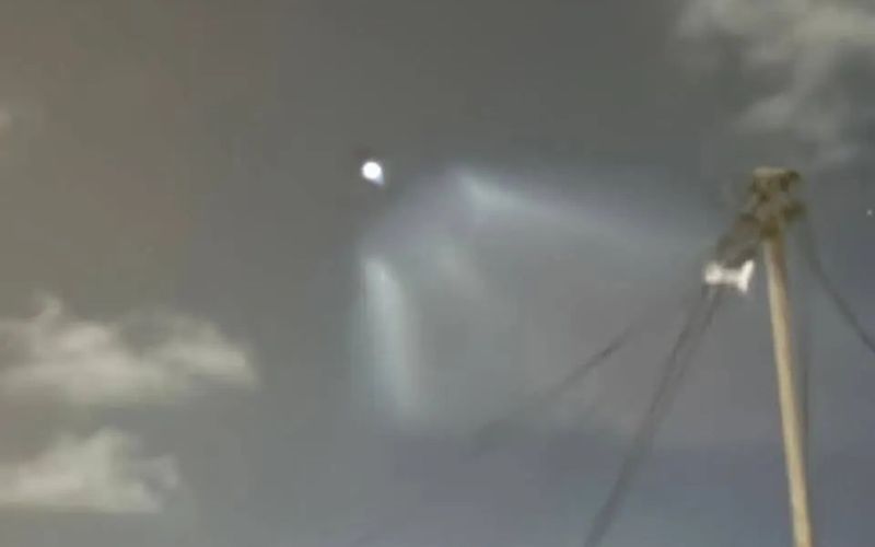Fenomena optik aeroangkasa boleh dilihat jelas di ruang udar
