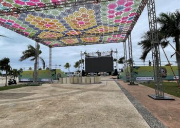 PEMILIHAN lokasi di Malecon Tajamar yang bersebelahan dengan Laguna Nichupte, sebuah kawasan perlindungan alam semula jadi mencetuskan kebimbangan dalam kalangan peminat bola sepak.-IHSAN AGENSI
