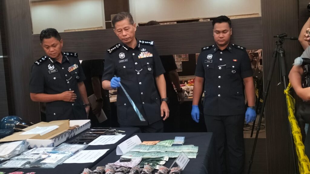 Polis tahan pasangan kekasih, rampas dadah bernilai RM9.7 juta