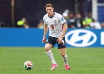 PEMAIN tengah England, Elliot Anderson bakal sertai Manchester City musim depan.-AFP