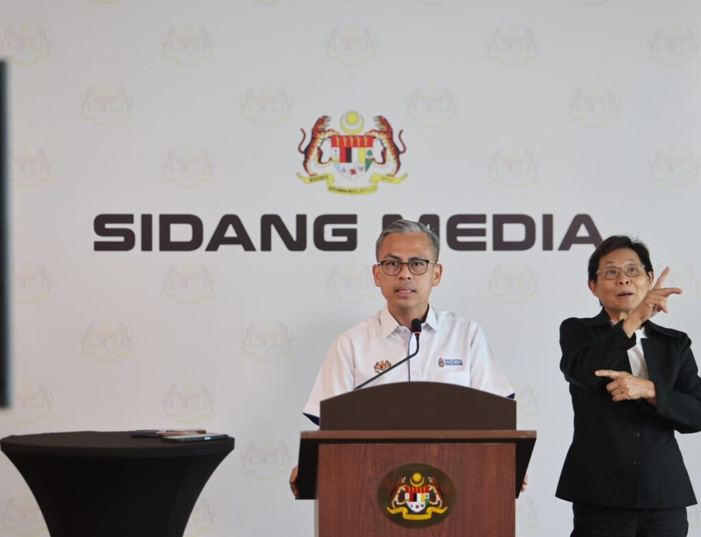 Warga asing ambil alih aktiviti perniagaan tempatan, PM arah tindakan tegas terhadap pihak langgar undang-undang
