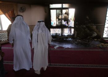 GAMBAR fail sebuah masjid dibakar di Tebing Barat. - AFP