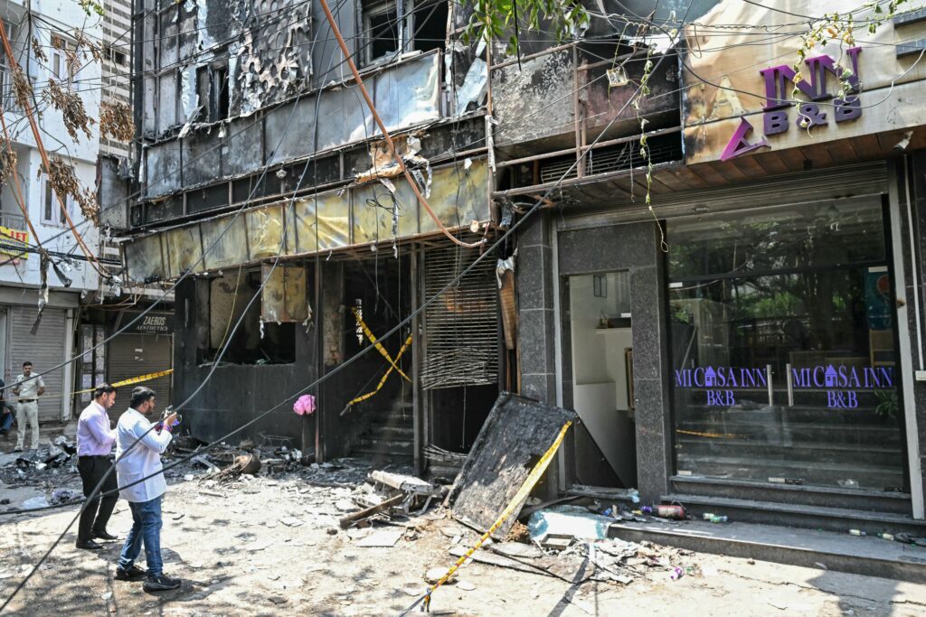 21 maut kebakaran hotel di New Delhi