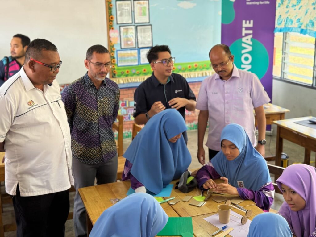 Petronas perkasa minat STEM 661 murid luar bandar 