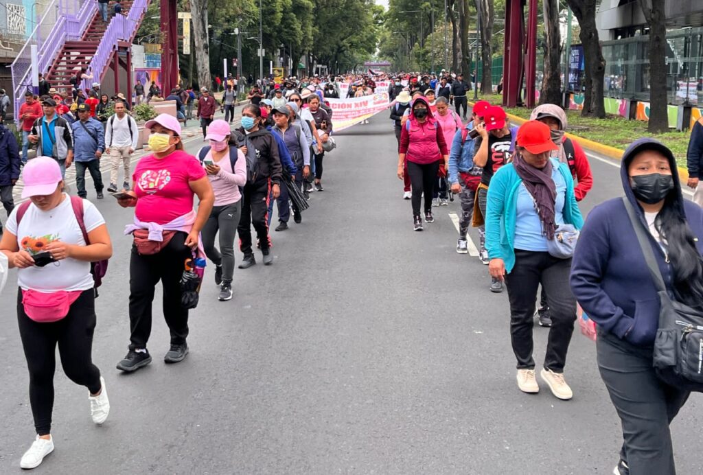 Pesta Piala Dunia tidak padam suara penunjuk perasaan Mexico