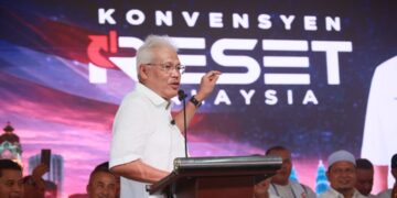 HAMZAH Zainuddin dilantik semula sebagai Ketua Pembangkang. - UTUSAN

/KAMARUL BISMI KAMARUZAMAN