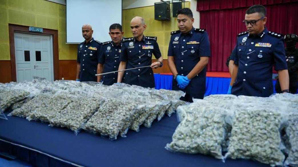 Bunga ganja KLIA